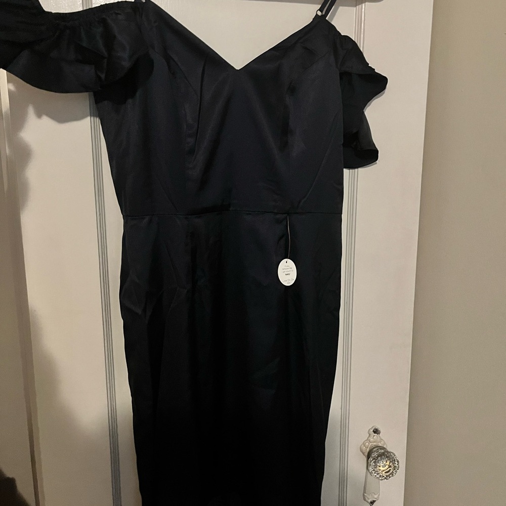 Elegant Off-Shoulder Dress
